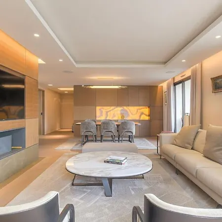 6eme - Crequi 170 M2 Avec Terrasse Apartment